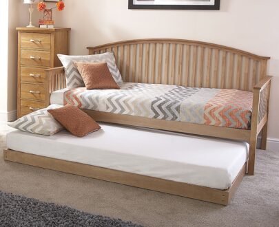 Madrid WOODEN DAY BED