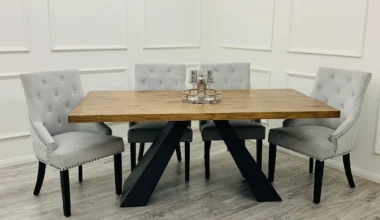 Axel 1.8 Dining Table